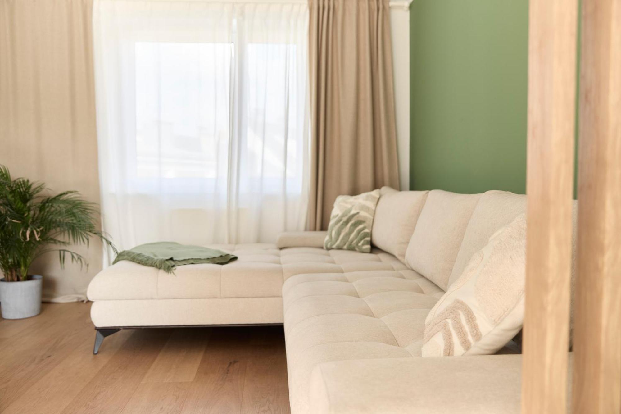 Appartement Helle In Lage!